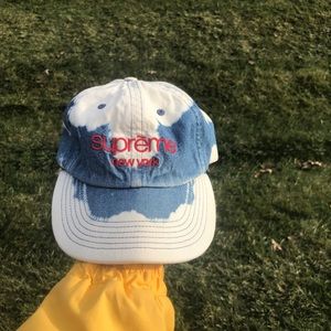 Supreme bleached twill classic logo